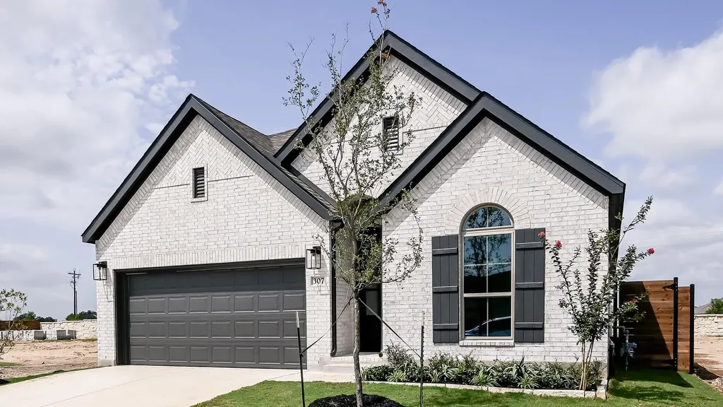 307 Watersong Bend Lockhart TX 78644