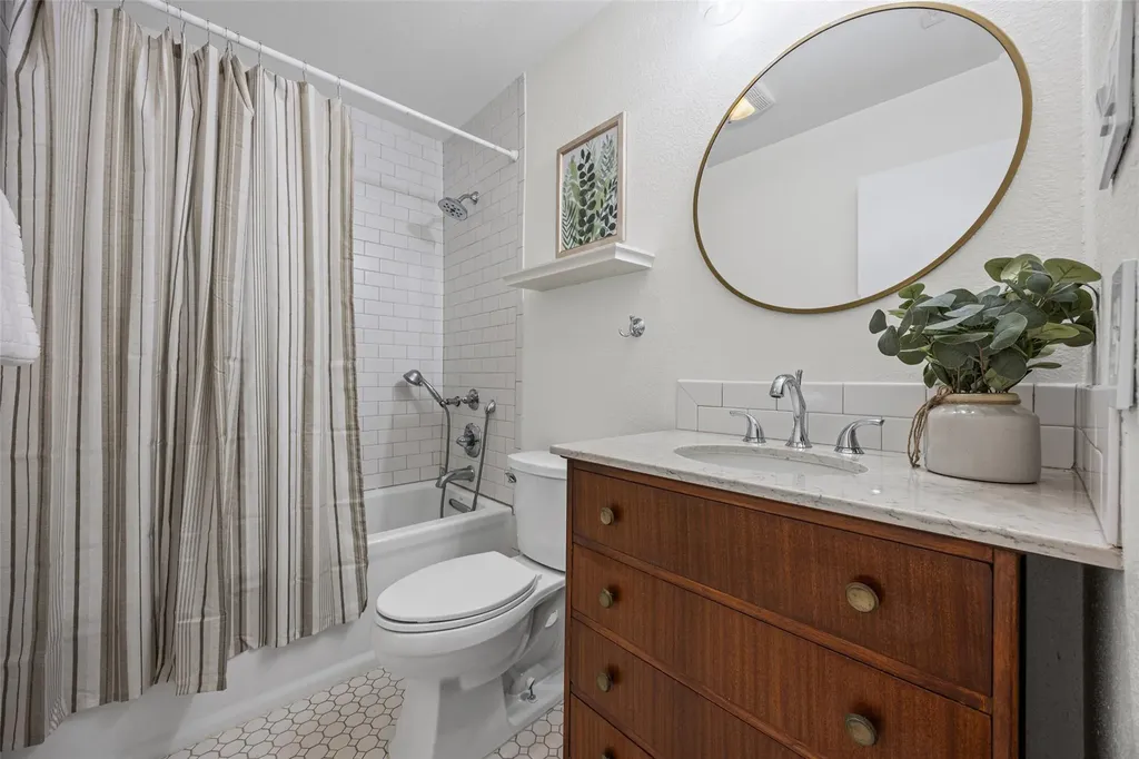 2306 Aldford Drive Austin TX 78745