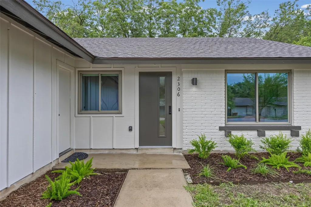 2306 Aldford Drive Austin TX 78745