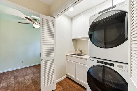 7604 Chimney Corners Austin TX 78731