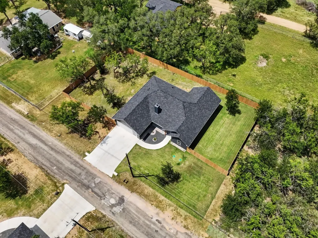 1515 Green Valley Lane Granite Shoals TX 78654
