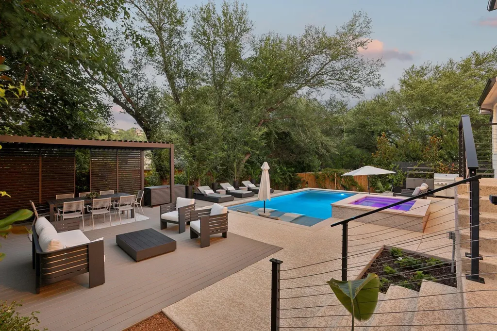 12000 Portobella Drive Austin TX 78732