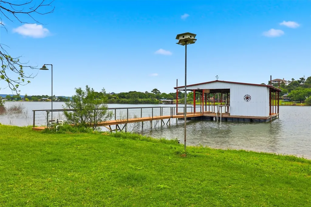 1412 Parkway Street Tow TX 78672