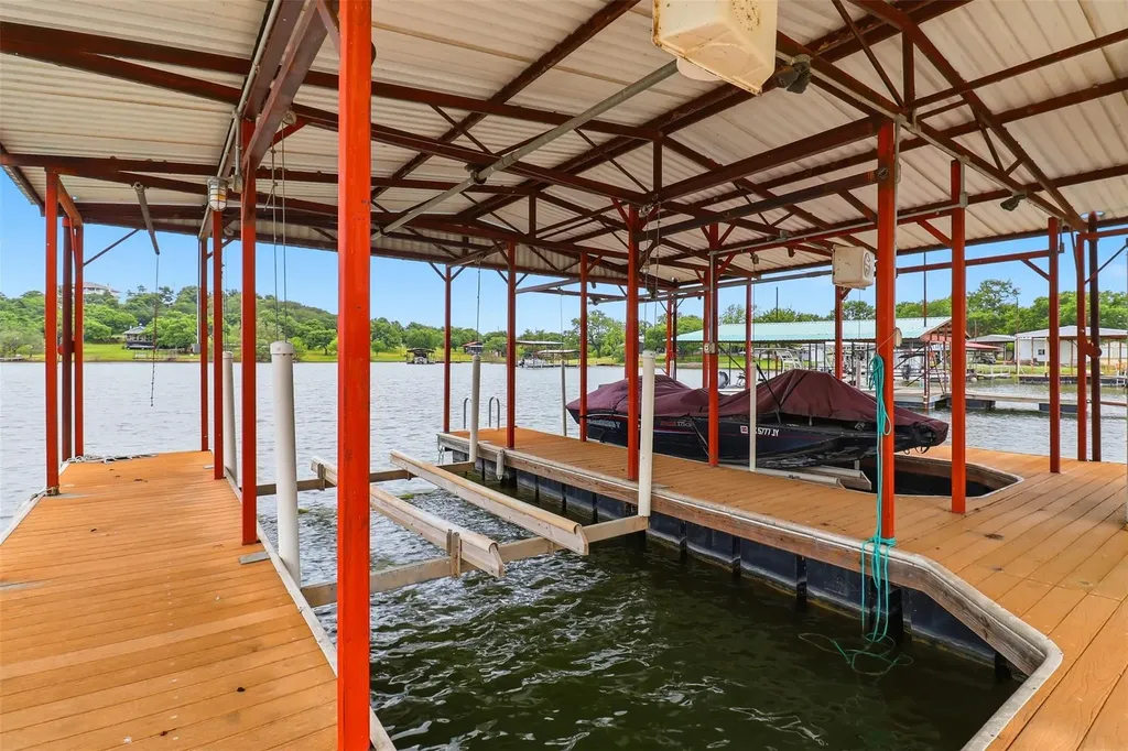 1412 Parkway Street Tow TX 78672