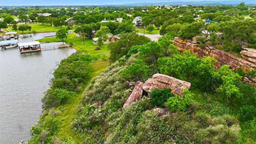 1412 Parkway Street Tow TX 78672