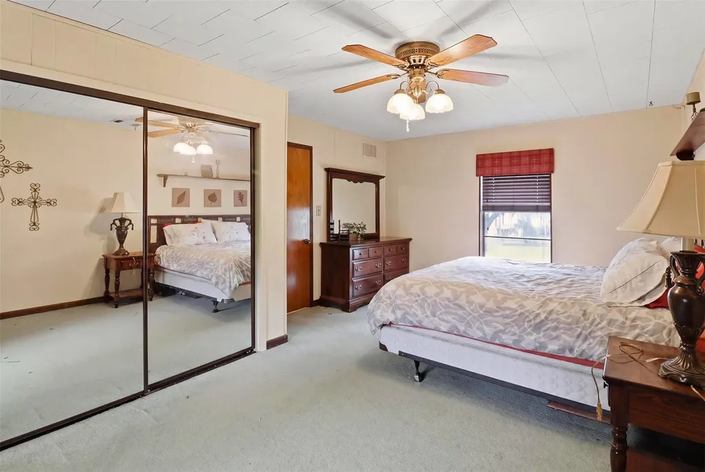 1412 Parkway Street Tow TX 78672