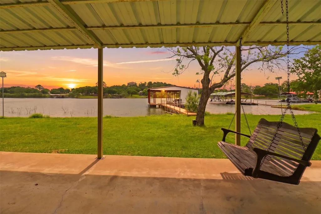 1412 Parkway Street Tow TX 78672
