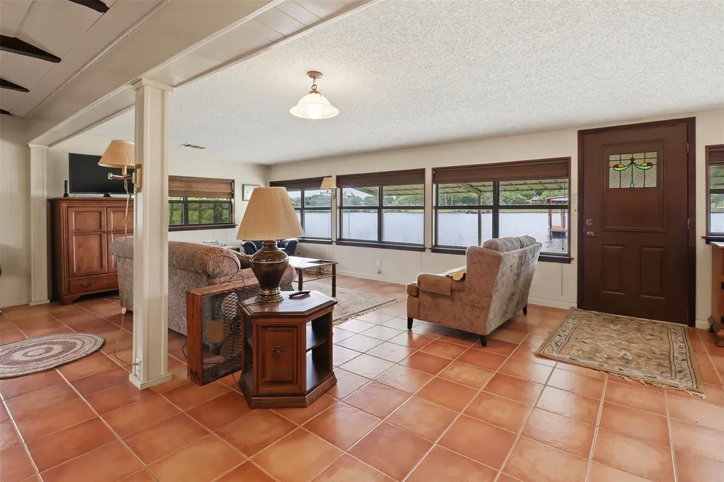 1412 Parkway Street Tow TX 78672