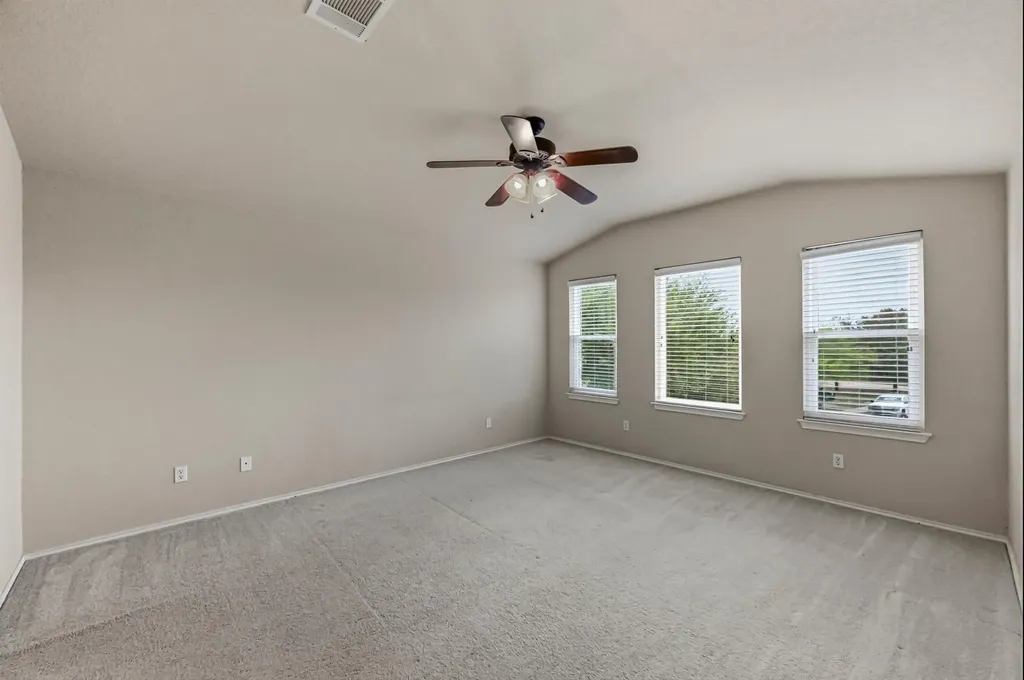 164 Regent Cove Kyle TX 78640