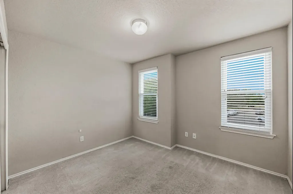 164 Regent Cove Kyle TX 78640