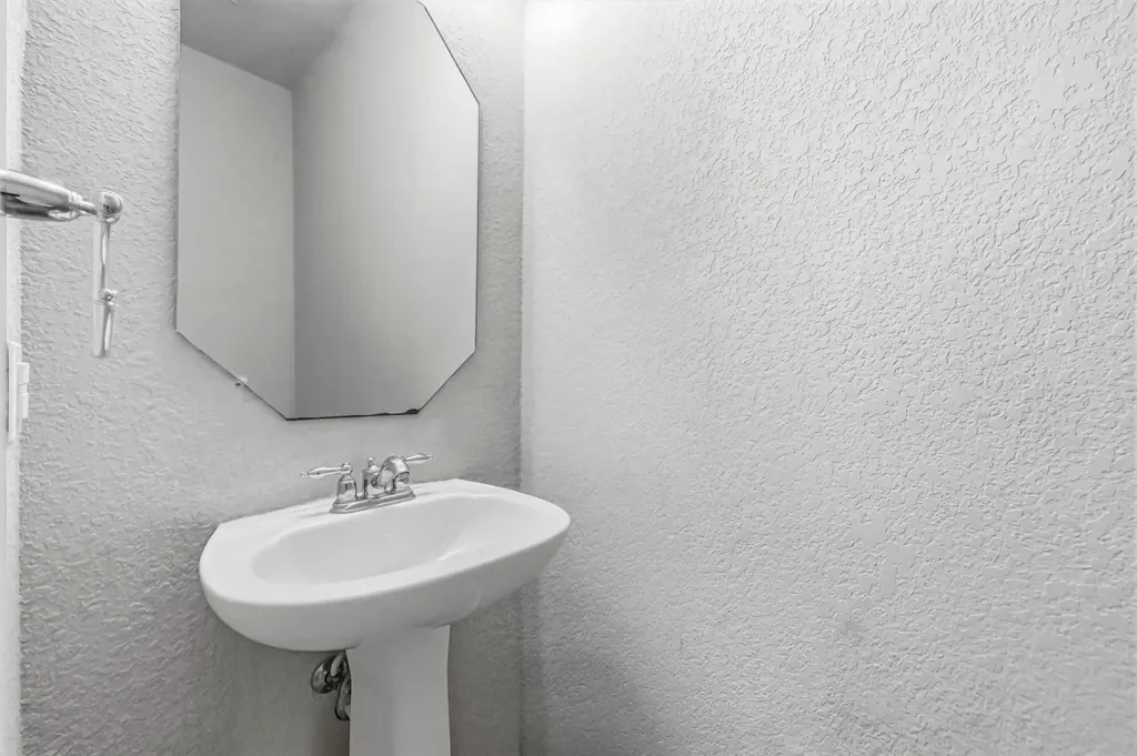164 Regent Cove Kyle TX 78640