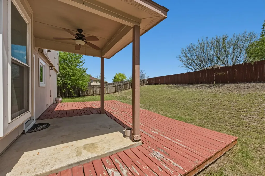 164 Regent Cove Kyle TX 78640