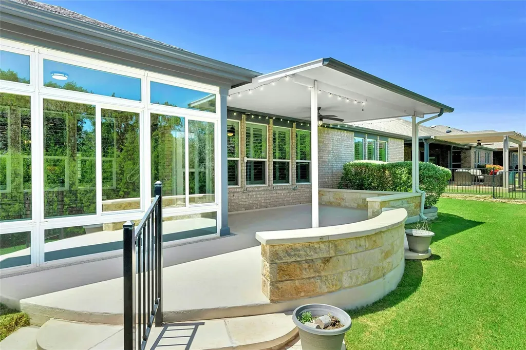 811 Holiday Creek Lane Georgetown TX 78633