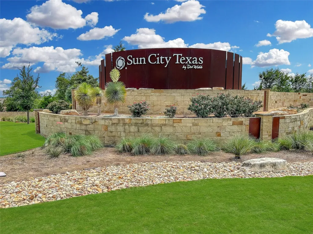 811 Holiday Creek Lane Georgetown TX 78633