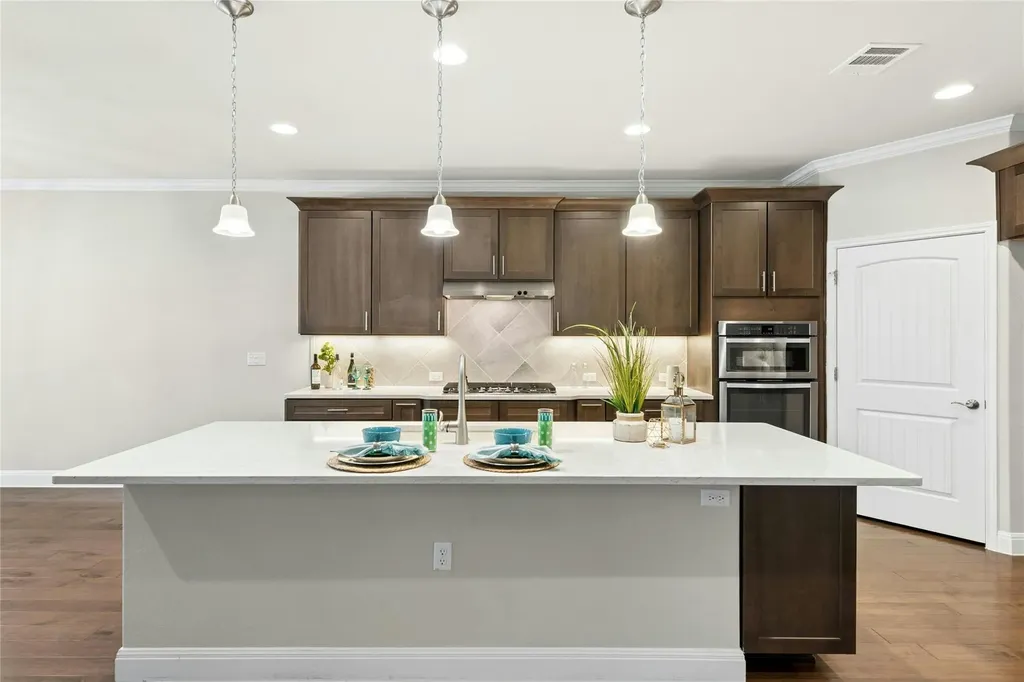 811 Holiday Creek Lane Georgetown TX 78633