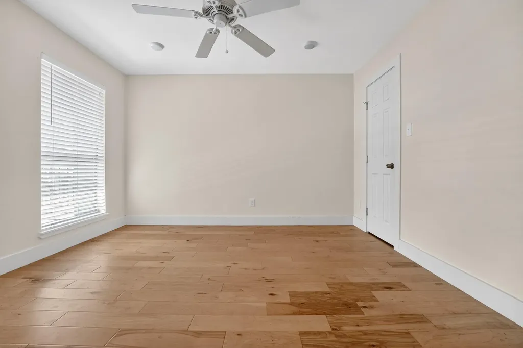 909 Reinli Street Austin TX 78751