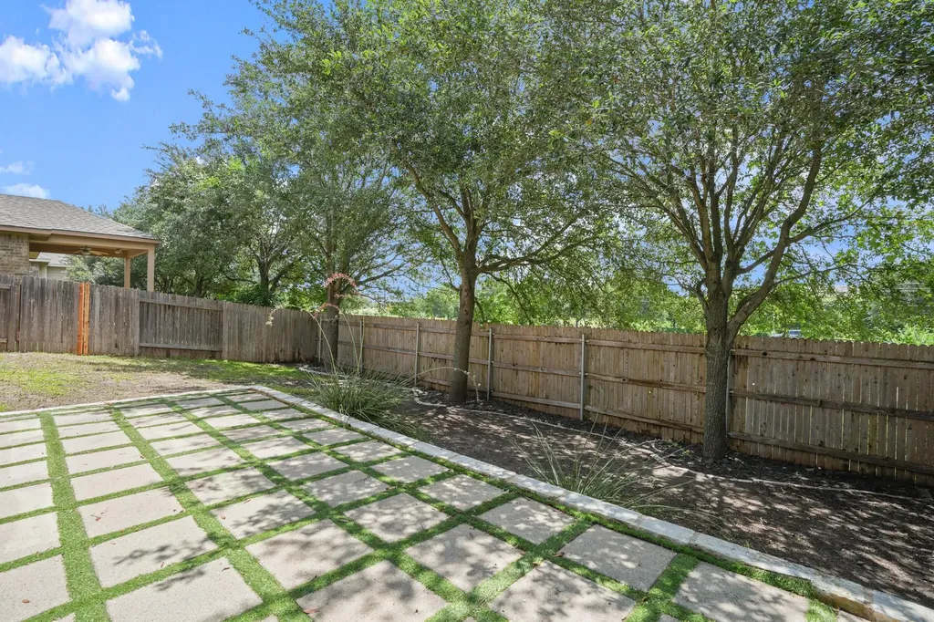 10624 Desert Willow Loop Austin TX 78748