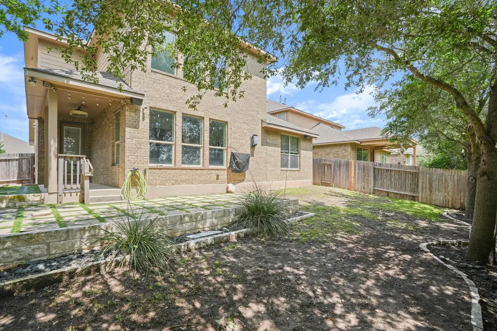 10624 Desert Willow Loop Austin TX 78748