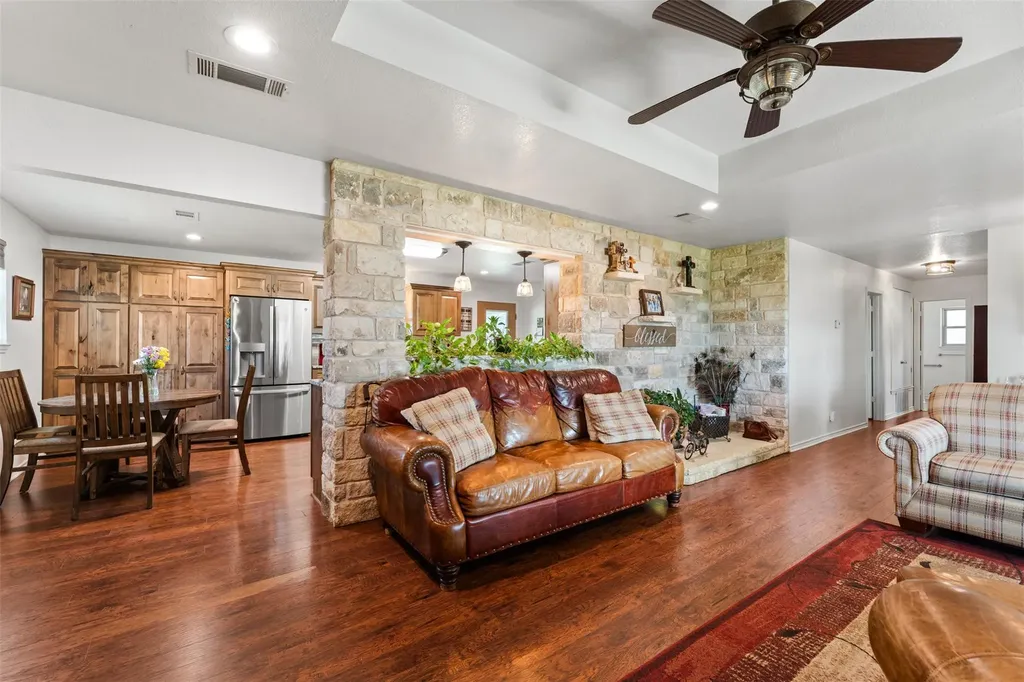 11121 E Us Highway 84 Highway Gatesville TX 76528