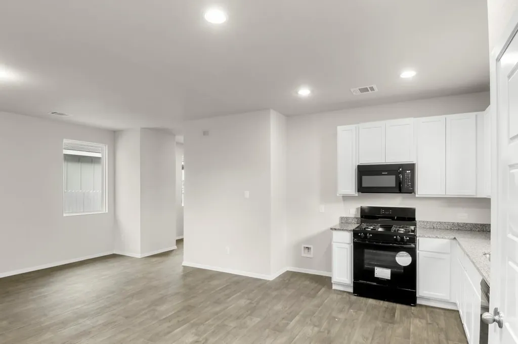 3043 Winding Creek Road Kyle TX 78640
