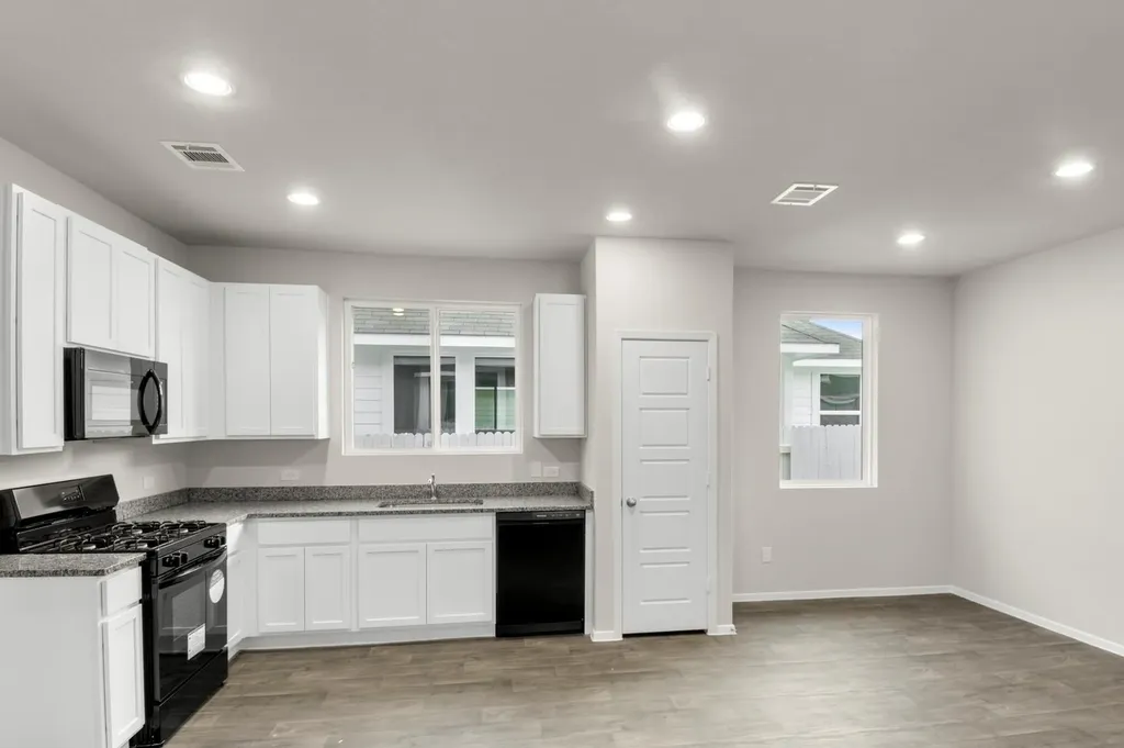 3043 Winding Creek Road Kyle TX 78640