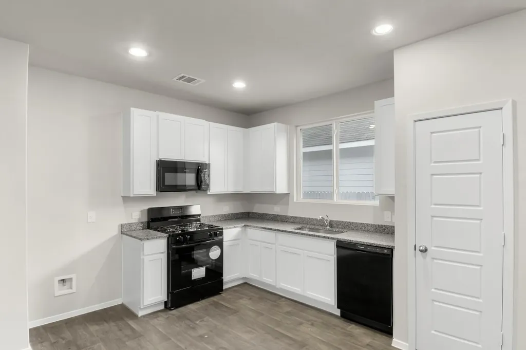 3043 Winding Creek Road Kyle TX 78640