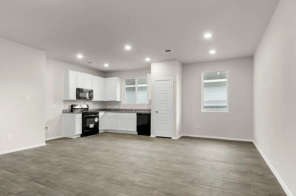 3043 Winding Creek Road Kyle TX 78640