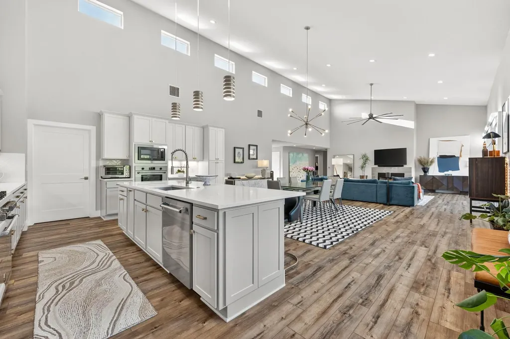 3501 Constitution Drive Lago Vista TX 78645