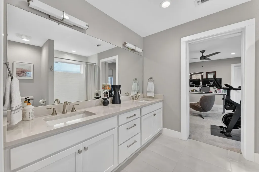 3501 Constitution Drive Lago Vista TX 78645