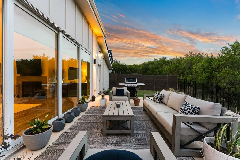 3501 Constitution Drive Lago Vista TX 78645