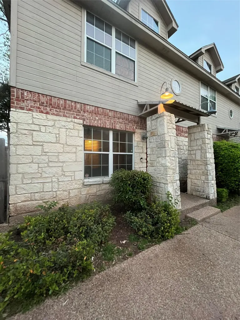 2101 S 7th Street Waco TX 76706