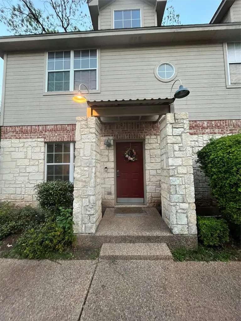 2101 S 7th Street Waco TX 76706