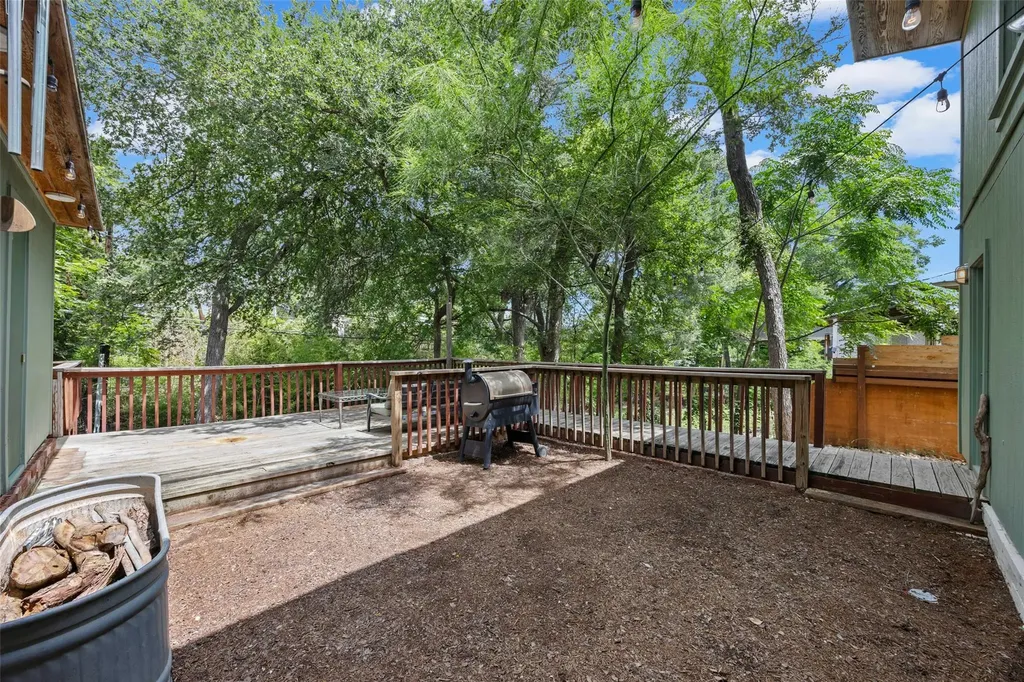 3302 Cherrywood Road Austin TX 78722