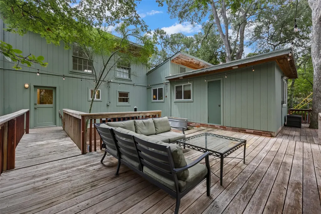 3302 Cherrywood Road Austin TX 78722