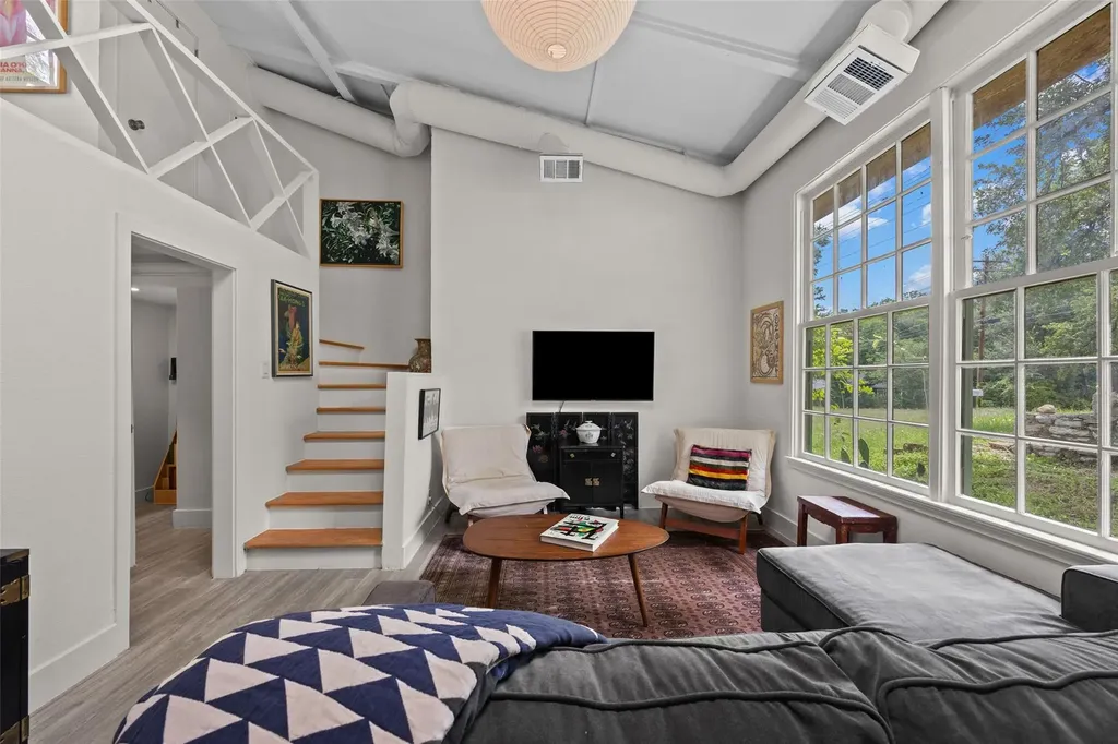 3302 Cherrywood Road Austin TX 78722