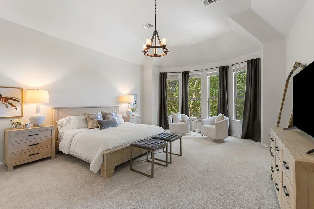 8804 Flycatcher Court Austin TX 78738