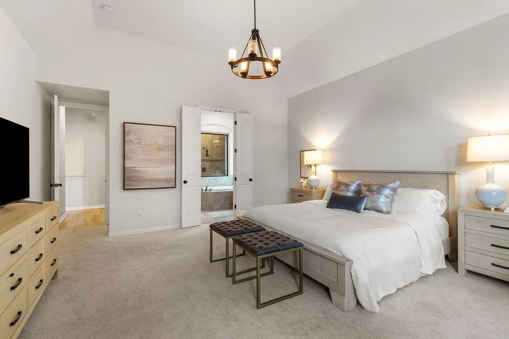 8804 Flycatcher Court Austin TX 78738