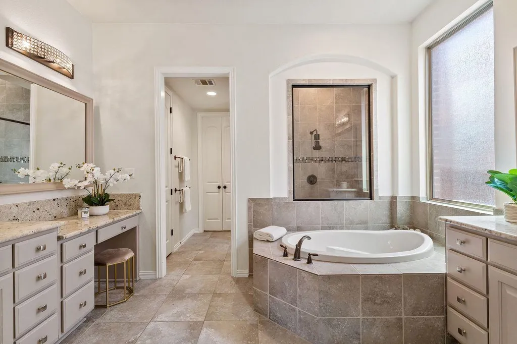 8804 Flycatcher Court Austin TX 78738