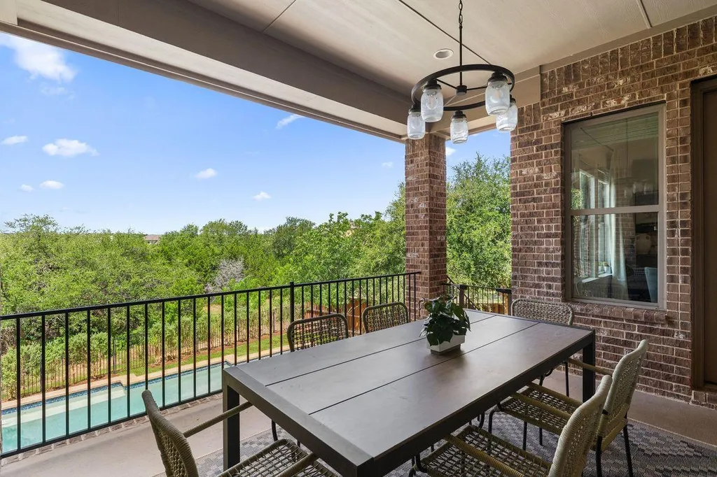 8804 Flycatcher Court Austin TX 78738