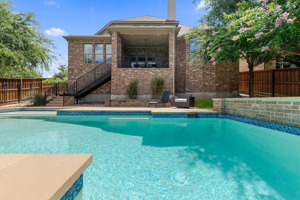 8804 Flycatcher Court Austin TX 78738