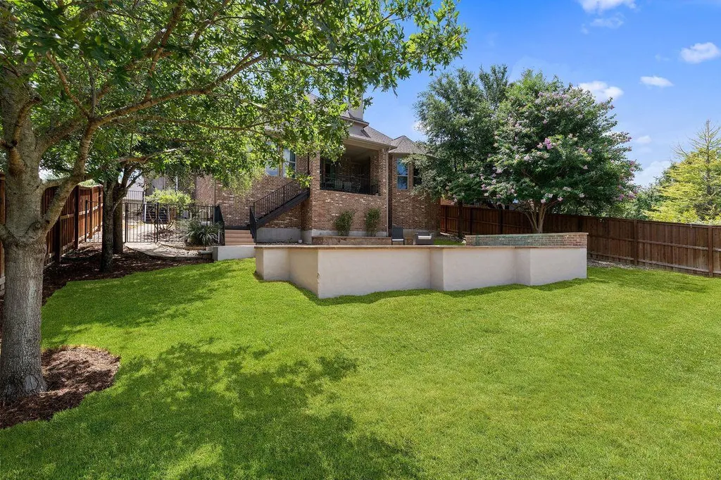 8804 Flycatcher Court Austin TX 78738