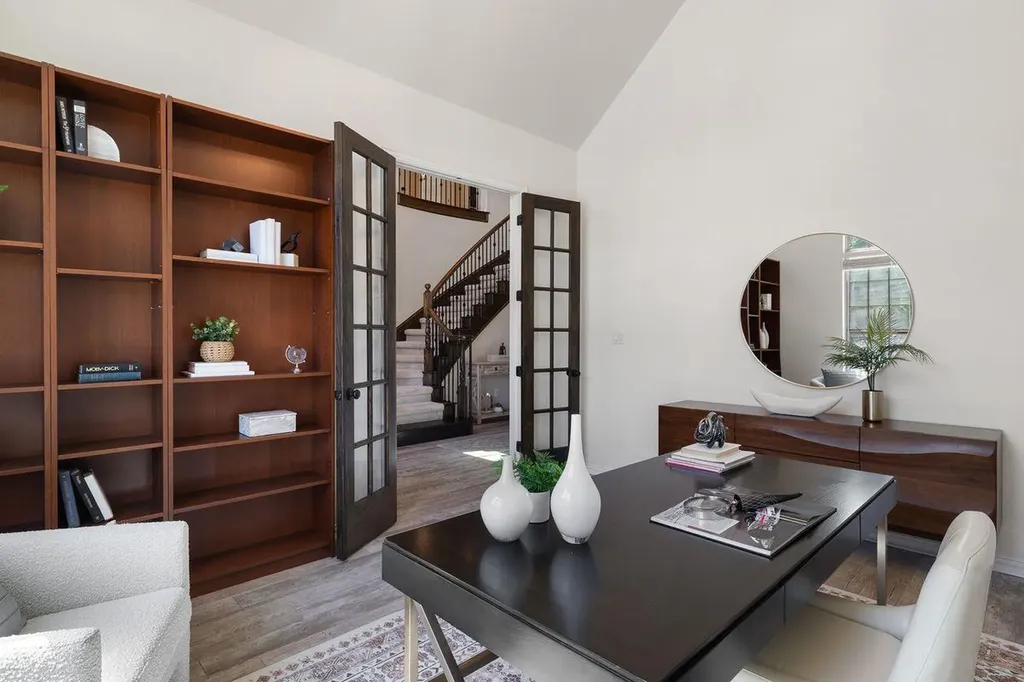 8804 Flycatcher Court Austin TX 78738
