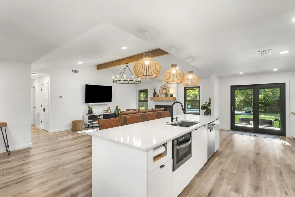 407 Canyon Wren Drive Buda TX 78610