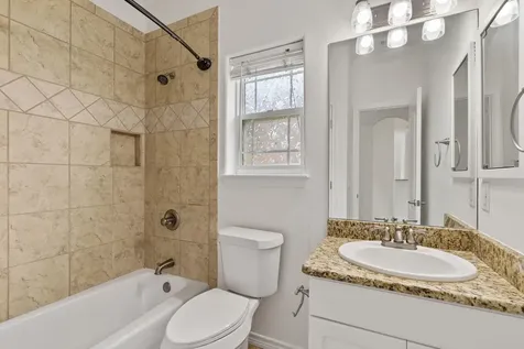 417 Spyglass Street Meadowlakes TX 78654