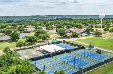 417 Spyglass Street Meadowlakes TX 78654