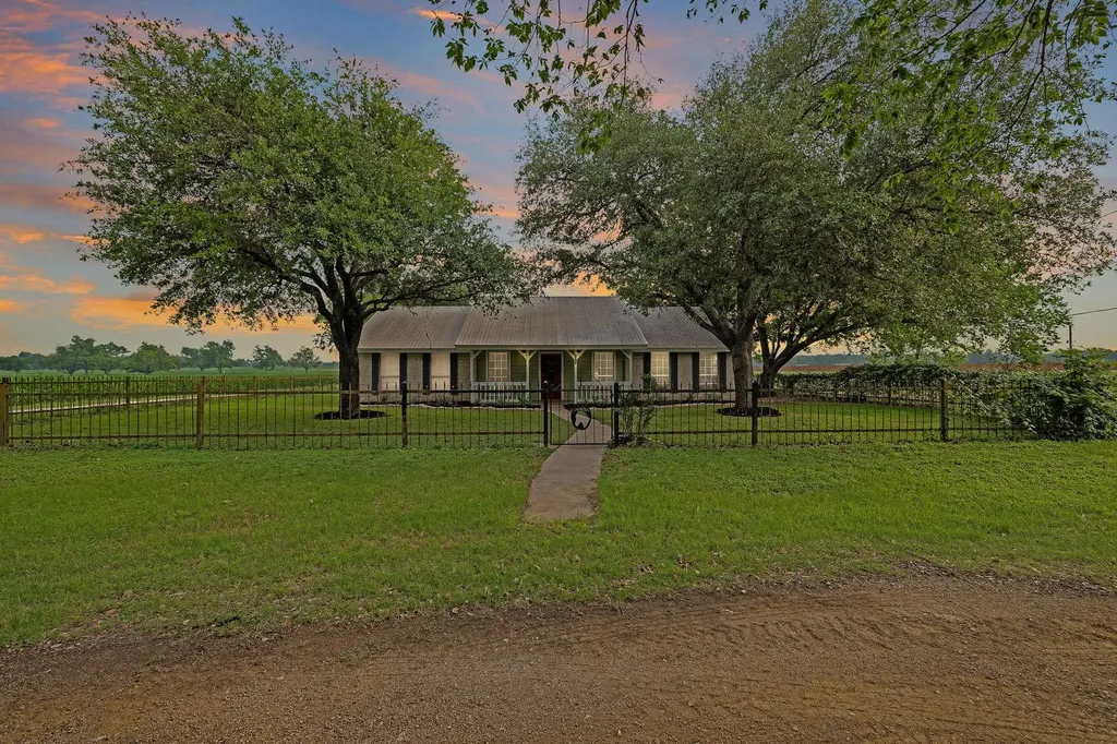 4265 County Road 123 Round Rock TX 78664