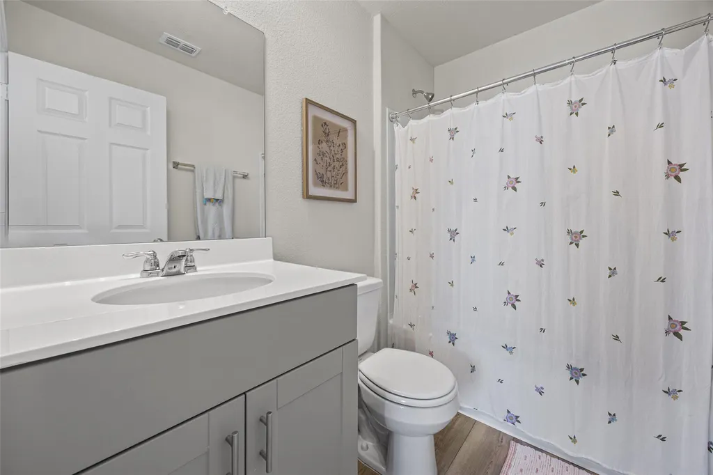 208 Orange Road Buda TX 78610