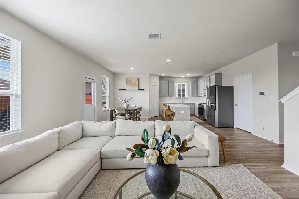 208 Orange Road Buda TX 78610