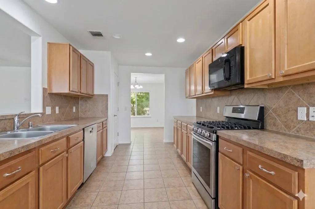 1121 Sweet Gum Drive Kyle TX 78640