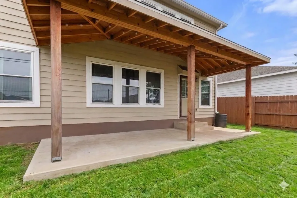 1121 Sweet Gum Drive Kyle TX 78640